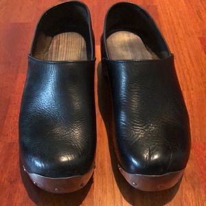 Black Leather Sanita Clogs
